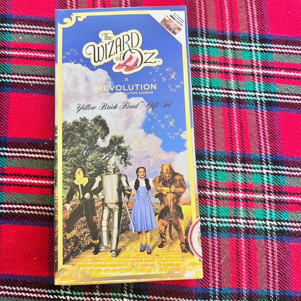 Revolution Wizard of Oz makeup kit
